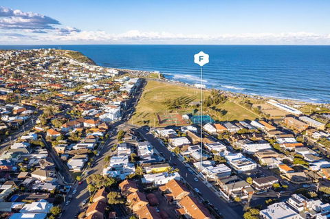 Pattys Cottage - Pet Friendly Home In Merewether - Accommodation Georgetown 0