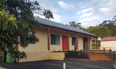 Pemberton Japanese Garden Studio - Accommodation Georgetown 0