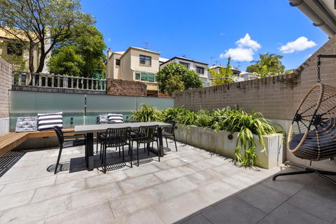 Perfect Vacation Home W Terrace & Private Garage - Accommodation Georgetown 1