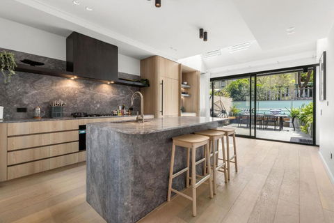 Perfect Vacation Home W Terrace & Private Garage - Accommodation Georgetown 0