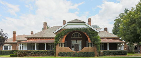 Petersons Armidale Winery And Guesthouse - Accommodation Georgetown 0