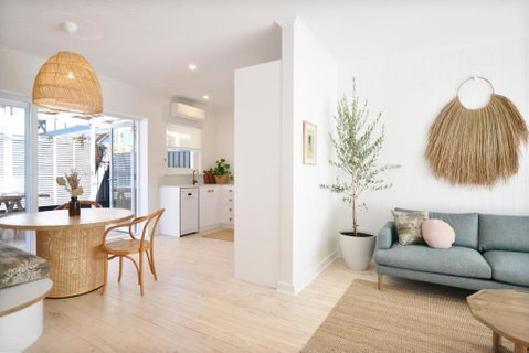 Pine At Arlos Glenelg South - Accommodation Georgetown 3
