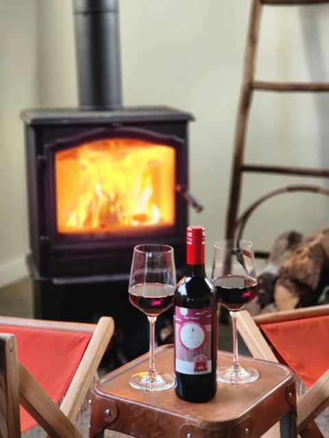 Red Door Collective - RDC Vineyard Estate, Luxury Adult Only Stay - Accommodation Georgetown 2