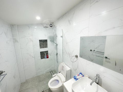 Private, Local Living Studio In Mascot, Airport - Accommodation Georgetown 1