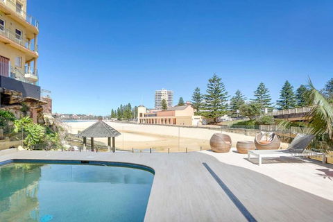 Queenscliff Penthouse - Beachfront - Accommodation Georgetown 0