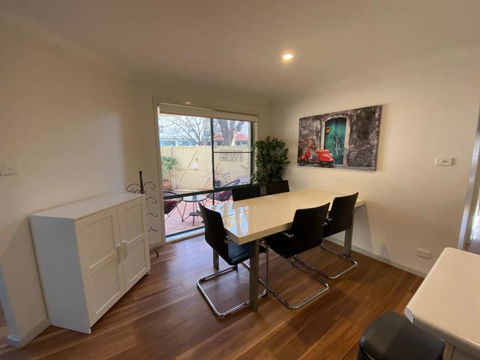 Quiet 2 Bedroom Apt In The Heart Of Old Kingston - Accommodation Georgetown 1