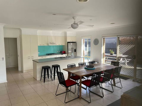 R&R By The Bay In Prime Location - Accommodation Georgetown 3