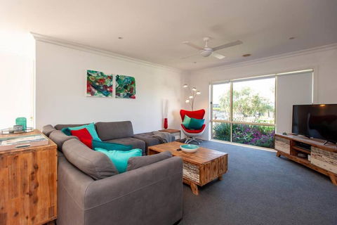 R&R By The Bay In Prime Location - Accommodation Georgetown 2