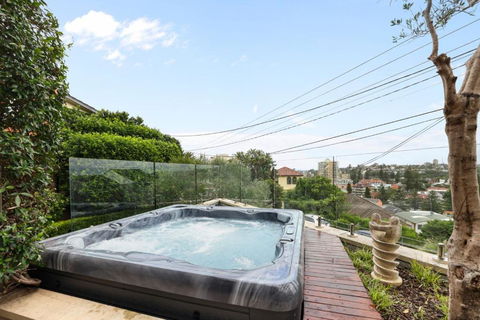 Ra Wonga - Queenscliff Beach House - Accommodation Georgetown 0