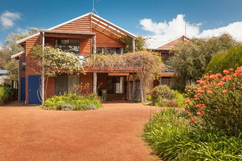 Rainbow House - Accommodation Georgetown 0