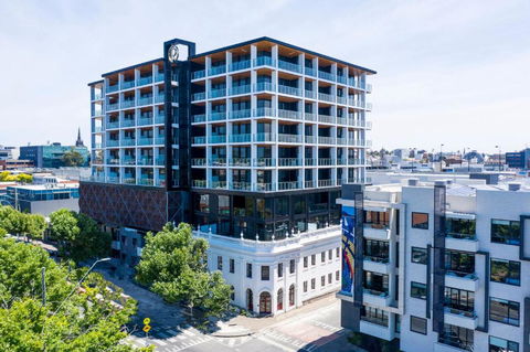 R Hotel Geelong - Accommodation Georgetown 0
