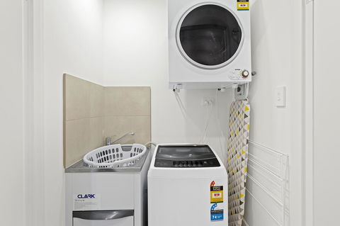 Astra Apartments Sutherland Shire - Accommodation Georgetown 3