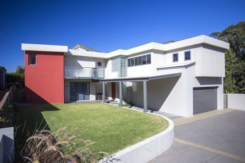 Atlantas, Mollymook Beach - Accommodation Georgetown 1