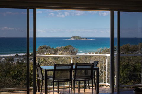 Atlantis Marcoola - Accommodation Georgetown 2