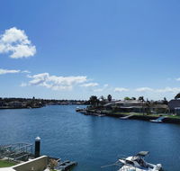 Attached Self Service Waterfront Whole Villa - Sydney - Accommodation Georgetown