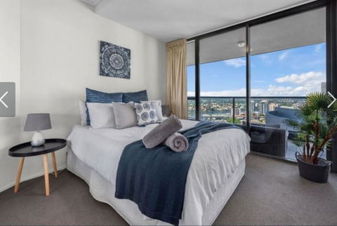 AU1 - Long Stay W Balcony RiverViews Fast WiFi - Accommodation Georgetown 3