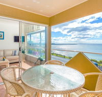 Avalon 1 - overlooking beautiful Convent Beach - Accommodation Georgetown