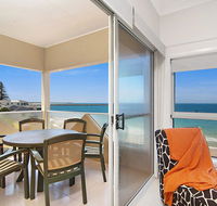 Avalon 3 - views to die for - across the road from convent beach - Accommodation Georgetown