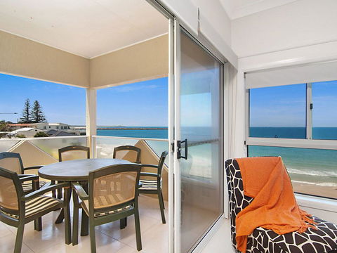 Avalon 3 - Views To Die For - Across The Road From Convent Beach - Accommodation Georgetown 0