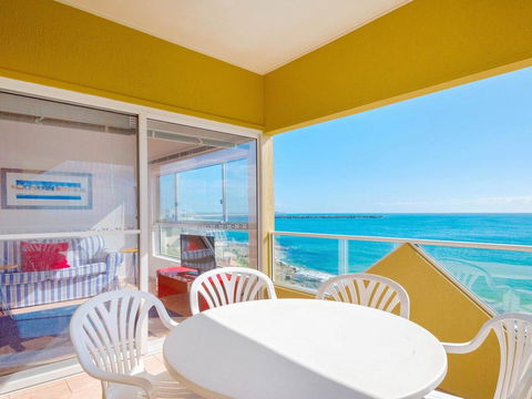 Avalon 4 - Right Across The Road From Convent Beach - Uninterrupted Views - Accommodation Georgetown 0