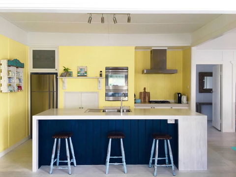 Avalon @Seafarers Beachfront - Accommodation Georgetown 1
