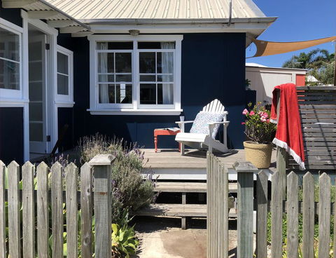 Avalon @Seafarers Beachfront - Accommodation Georgetown 0