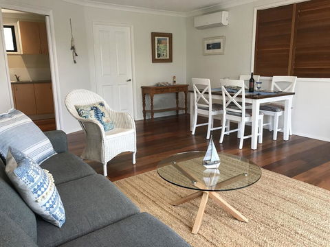 Avalon Seashells 2 Bedroom Apartment With Pool - Accommodation Georgetown 3