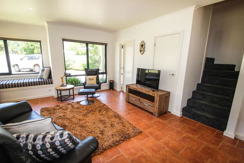 Avignon In Bright - Accommodation Georgetown 3