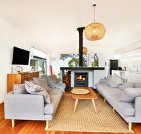 Ayana Beach House - Pet Friendly - Opposite Beach - Accommodation Georgetown
