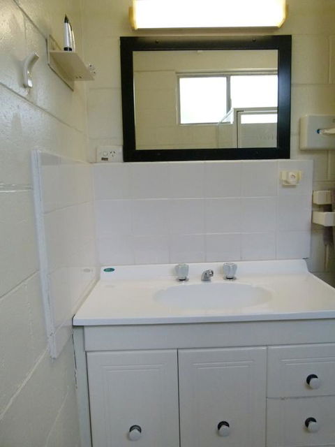 Azalea Motel - Accommodation Georgetown 2