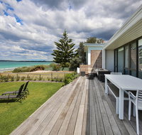 Azure Absolute Beachfront - Pet Friendly - Accommodation Georgetown