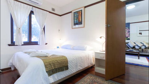 B4 Apartment Close To City, UWA, Nedlands & Swan River - Accommodation Georgetown 1