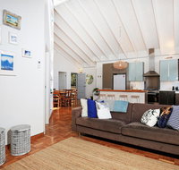 Balena  Culburra - Pet Friendly - 1 Min Walk to Beach - Accommodation Georgetown