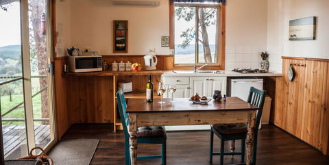 Balingup Heights Hilltop Forest Cottages - Accommodation Georgetown 3