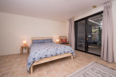 Banksia - Accommodation Georgetown 2