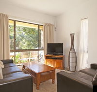 Banksia - Sawtell NSW - Accommodation Georgetown