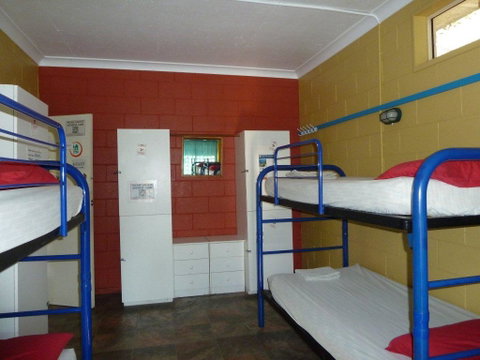 Bateman Bay Holiday Park & Batemans Bay YHA - Accommodation Georgetown 1