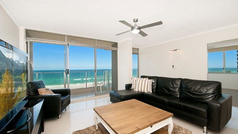 Beachfront Apt Main Beach - Accommodation Georgetown 3