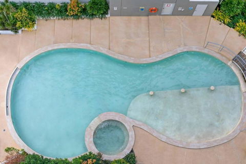 Resort-Style Sister Studios - Double Delight In The CBD - Accommodation Georgetown 3
