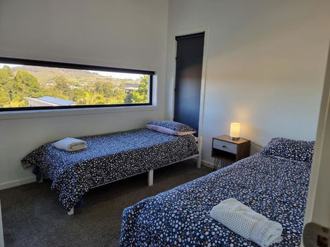 RESIDENTIAL 4 BEDROOM House - Accommodation Georgetown 3