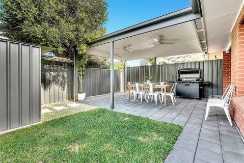 Redbrick Retreat - Generous Coastal Escape - Accommodation Georgetown 3