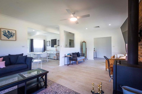 Redims Hill Cottage - Accommodation Georgetown 3