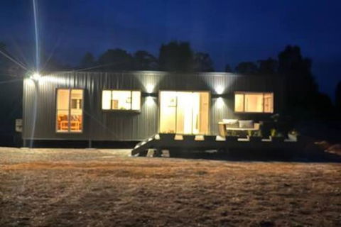 Redman View Luxury Lakeside Cabin - Accommodation Georgetown 0