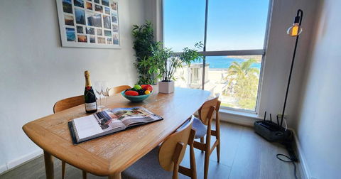 Relaxed Coastal Living With Fantastic Sea Views - Accommodation Georgetown 0