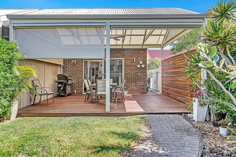 Relaxing Getaway Steps From Grange Beach - Accommodation Georgetown 1