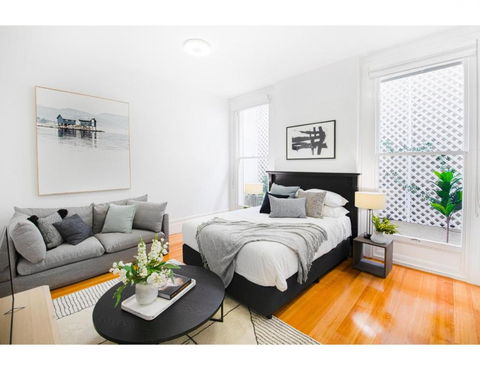 Renovated Studio In Bohemian Area Close To City - Accommodation Georgetown 0