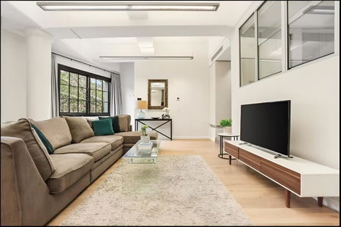 Renovated Warehouse Conversion In Heart Of Sydney - Accommodation Georgetown 1