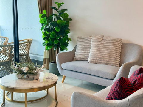 Resort-Style Apartment Near Harbour Town - Accommodation Georgetown 0