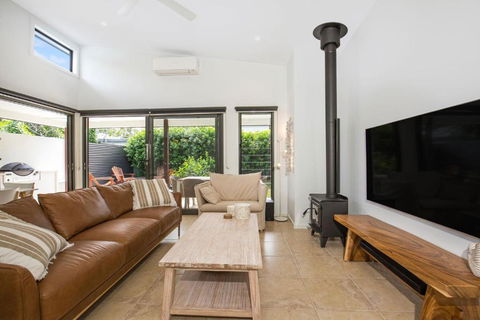 Rest Pet Friendly With Outdoor Bath 3 Mins Walk To Beach - Accommodation Georgetown 1