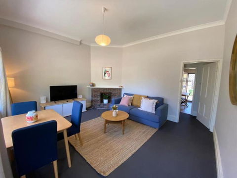 Retro Apt 6 Mins To Victoria Quay - Accommodation Georgetown 0